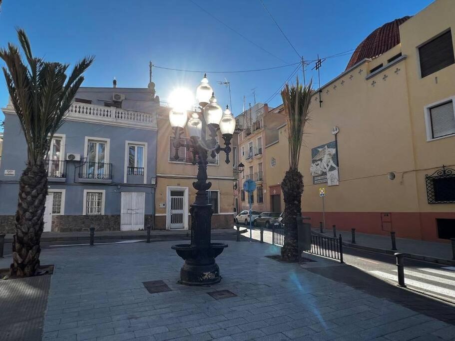 Great Apartment Close To Plaza De Torres Аликанте Екстериор снимка