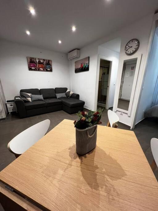 Great Apartment Close To Plaza De Torres Аликанте Екстериор снимка