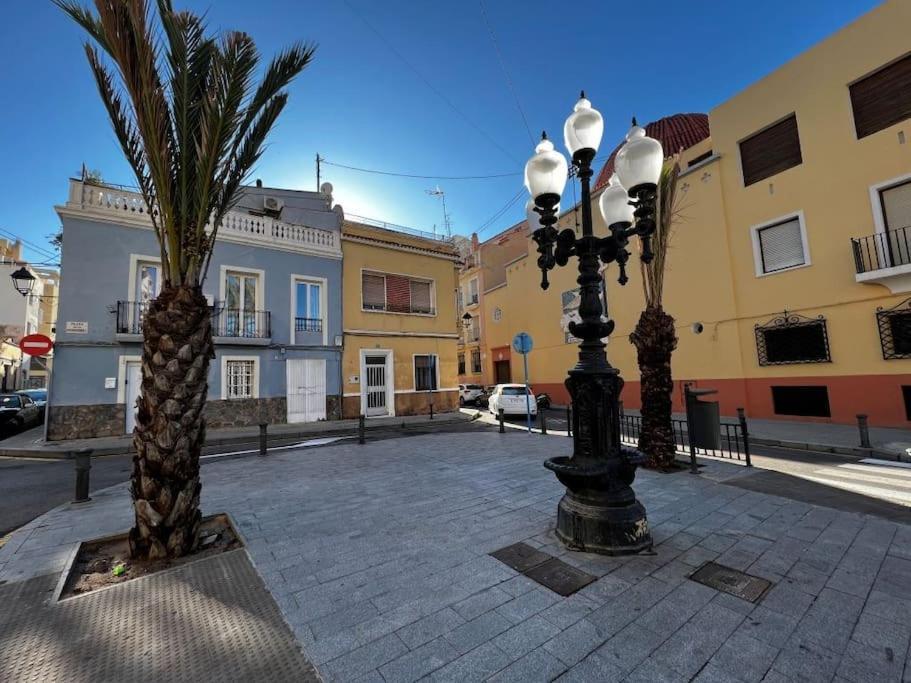 Great Apartment Close To Plaza De Torres Аликанте Екстериор снимка